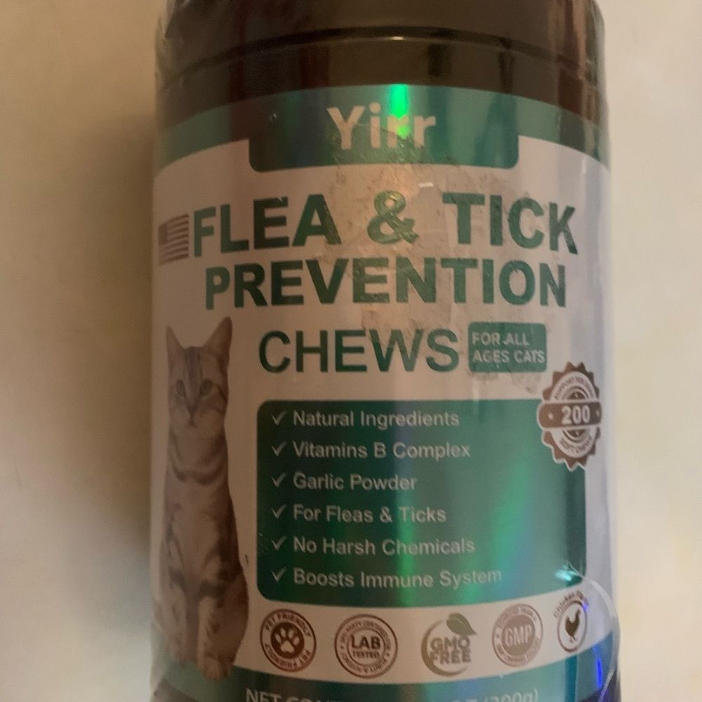 Yirr Flea & Tick Prevention Chews For All Cats 200 Chews Exp 7/18/27